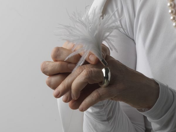 ANELLO ANEMONE BIANCO - immagine 4
